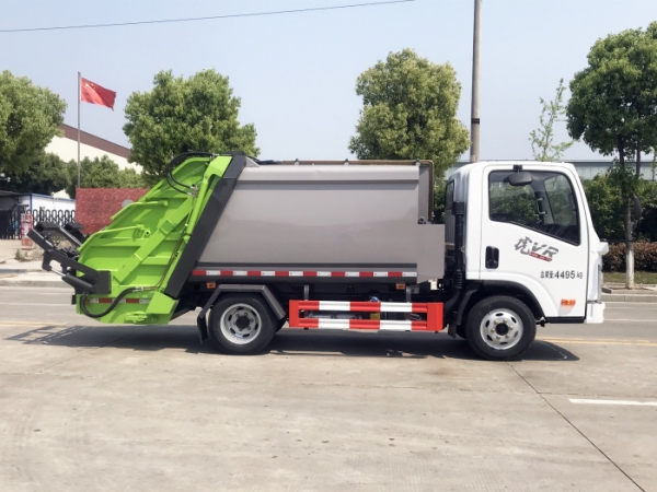 HDW5040ZYSCA6型壓縮式垃圾車（一汽解放）4m3