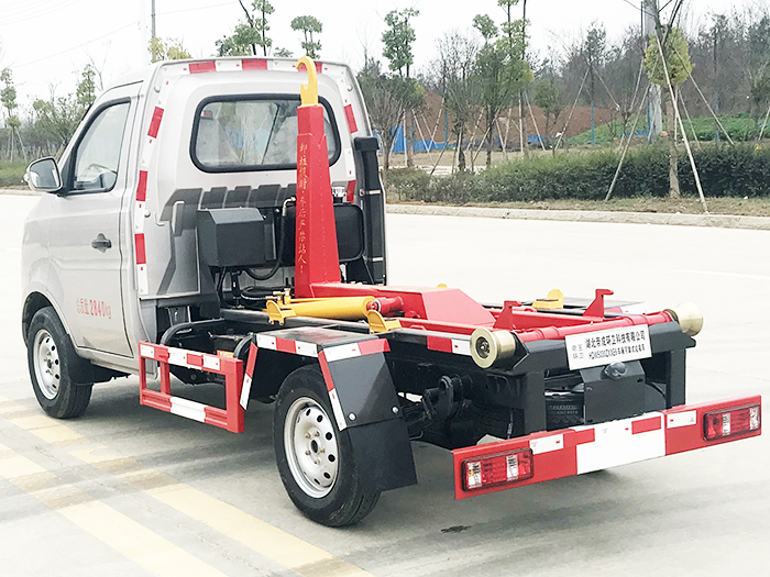 HDW5031ZXXS6車(chē)廂可卸式垃圾車(chē)(重慶長(zhǎng)安-后單輪型)