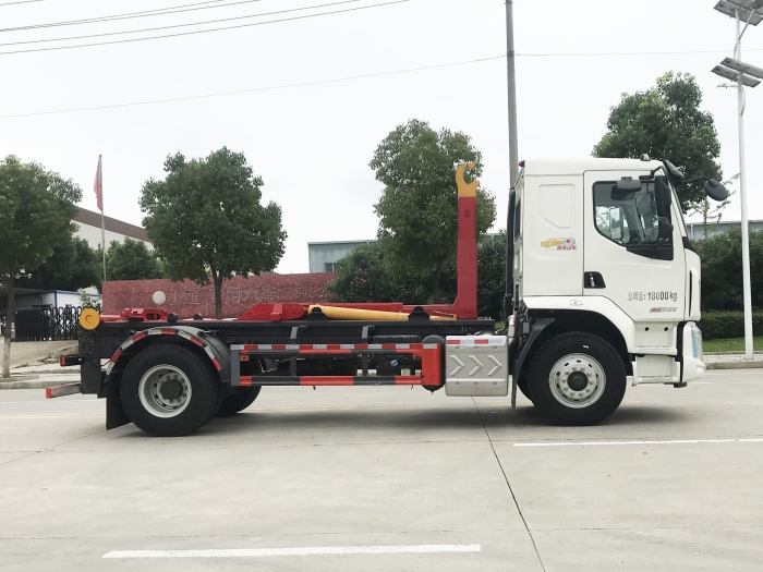 HDW5186ZXXL6車(chē)廂可卸式垃圾車(chē)(東風(fēng)柳汽乘龍M3)16T