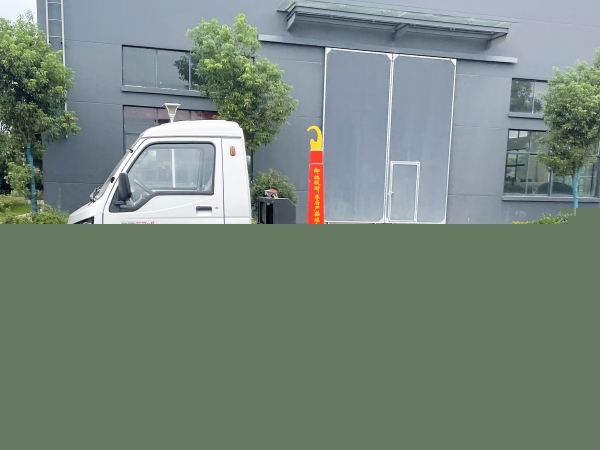 HDW5033ZXXZ6車(chē)廂可卸式垃圾車(chē)（唐駿歐鈴-賽菱F3-II）