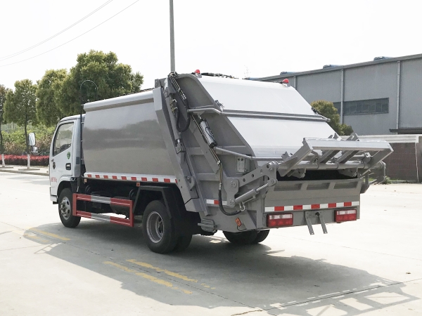 HDW5076ZYSE6型壓縮式垃圾車(東風(fēng)多利卡）6m3