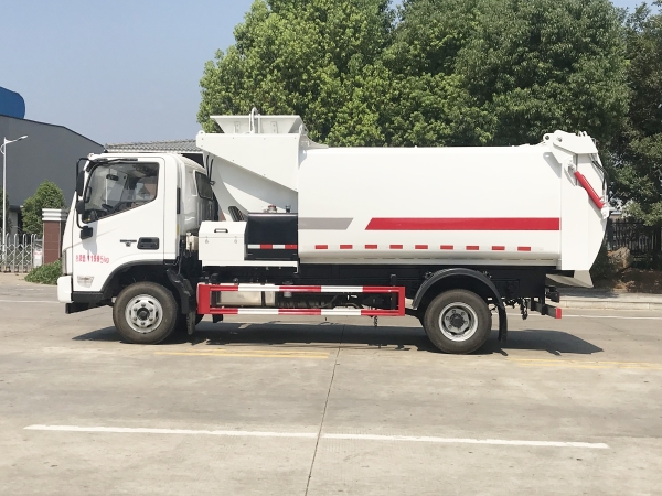 HDW5120TCAB6餐廚垃圾車(chē)（福田歐馬可）8m3